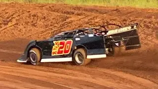 602 Sportsman Southern Raceway fan appreciation day. Dirt daddy Mr Joiner,  Kevin Mitchell 99