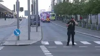 Tideligere video fra Fields: REDNINGS-MANDSKAB G&Oslash;R KLAR TIL AT BRINGE DE D&Oslash;DE UD