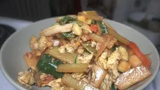 EGGS and VEGGIES stir fry 2 ways - budget friendly FRIDGE CLEAN OUT recipe!