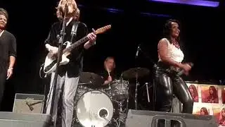 PP Arnold feat. Jake Fletcher .... Tin Soldier