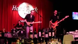 METEOCLUB - Live au Hard Rock Caf&eacute; - YOU ARE MY HELL