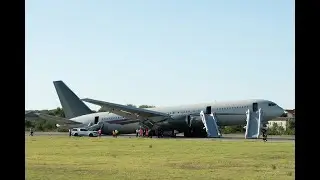 Omni Air 767 suffers landing gear collapse on landing at Bucharest
