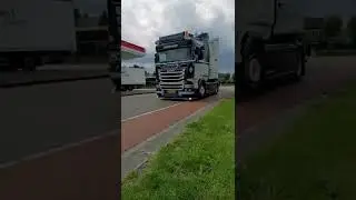 Super Truck Original Horn Sound On,Scania165v6v8 Power Truck,😳❤️👍😎 #YTtruck#youtubeshorts #shorts.