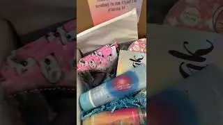 Menstrual box #woman #cycle #menstruationcycle #viral #customboxes