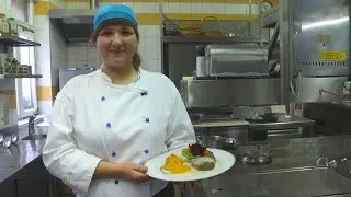 Rinderfilet an feinem Kürbispüree mit Kräuterschaumsauce @Topfgucker-TV.de #AzubiNextChef
