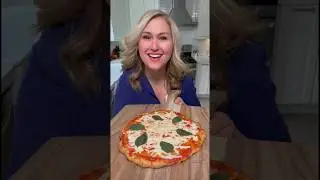 Cauliflower Crust Pizza 🍕