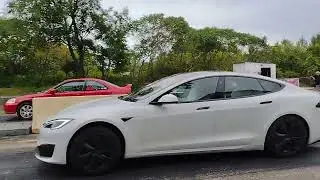 HONDA CIVIC BEATS TESLA PLAID!!