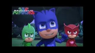 THE MASKED HERO IS CATBOY AND THE Batman Machine. Герой в масках Кэтбой и Бэтман машина.