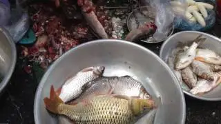 Asian market - Cutting Big fish in Cambodia