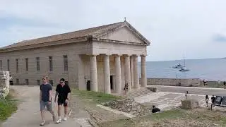 The beach and the fortress 