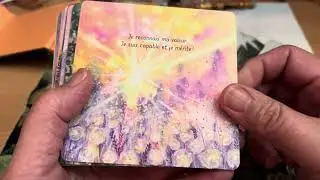 Introducing the Oracle Between Sky and Flowers by @celia.melesville and Eva Pierrot