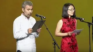 Meng Huang, a Chinese artist, gives a present to H.H. the 14th Dalai Lama in Germany!