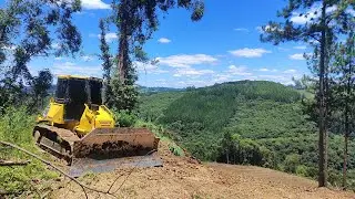 Trator de Esteira de Lado no ladeirao brabo! 