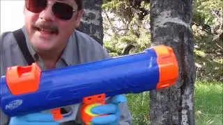 ШОУ ВРЕМЯ ОТКРЫТИЕ ЯЩИКА ПУШКА NERF ПИТОМЦЫ ВЫСТРЕЛЫ ШАРАМИ ПРОТИВ ОПАСНОСТИ ТЫКВЫ УИЛЛА РОБЕРТСО...