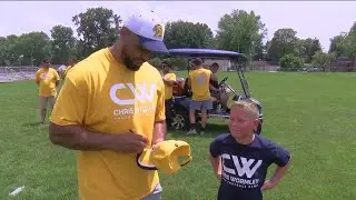 Chris Wormley wraps up 4th annual youth football camp