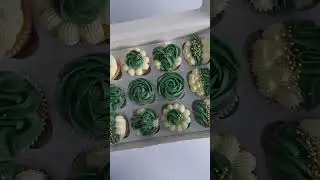 Dark Green cupcakes | Buttercream| Decorating techniques and Ideas| Flowers| Rose|viral