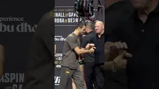 Усман Нурмагомедов встретился с Даной Уайтом и Хантером Кэмпбеллом на взвешивании перед #UFC321 👀
