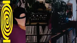 Swinging house and deep house selections w/ Danell Anthony