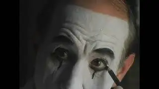 Mime Makeup to Highlight Expressions