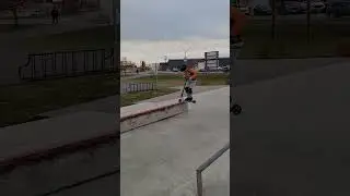 Grind Half Bar Off #scooter #scootering #scootertricks