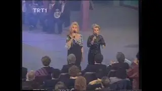 Kamuran Akkor & Neşe Dilekçioğlu - Mevlam Bir Çok Dert Vermiş