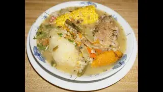 CAZUELA DE POLLO A LA CHILENA.  TIPICAL CHILEAN CHICKEN SOUP