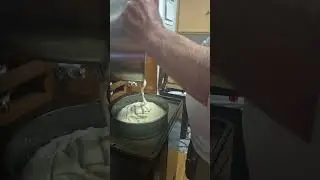 my hubby make  chiffon cake for his bday tomorrow 😋 #togodbealltheglory #yummyfood#fyp
