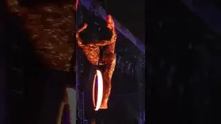 Cascade Equinox Festival in Redmond, OR. Mini Lyra ambiance to a live set by Pretty Lights. 🤯