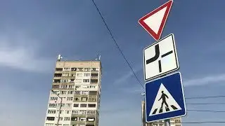 Нарисуваха пешеходните пътеки по бул. &bdquo;Тодор Каблешков&rdquo; и ул. &bdquo;Луи Айер&rdquo;