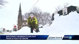 Small town Iowa cleans up after receiving 12 inches of snow