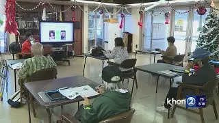 Kupuna Life: Class helps local seniors become comfortable using technology