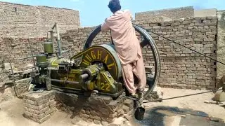 Amazing starting diesel engine _ How to get start diesel engine 