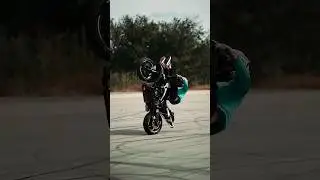 R7 best stunt bike? 😳