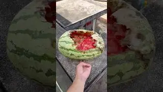 Experiment: Will cantaloupe and watermelon explode if they roll down from a tall building? 🍈🍉