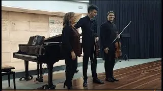 D. Shostakovich, Pieza para dos violines y piano.