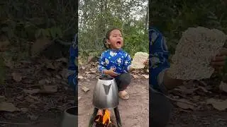 Навыки выживания: умная идея и полезная вещь в лесу #бушкрафт #кемпинг #наприроде #выживаниестр.522