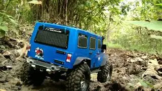 RC RGT EX86100 V2 RC Car Off Road Adventure Exploring the Trails and Surroundings
