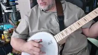 Deering Goodtime with a Cockrum Roasted maple bridge