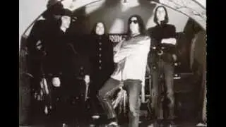 Trivalia - Povorka