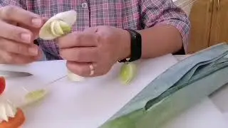 SPRING ONION FLOWER VEGETABLE ART #viralvideo #ytviral #flowerarrangement #flowerdecoration 