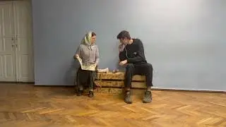 Theatrical exercise. Parody of the cartoon &ldquo;snack attack&rdquo;