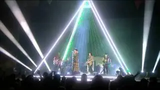 Rihanna and The Klaxons - Umbrella - BRIT Awards (20/2/08)