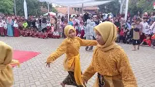 UPACARA ADAT PELEPASAN SISWA/I KELAS VI SDN SARAKAN 1 TA 2021/2022