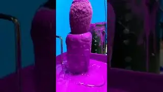 cleaning a paint roller