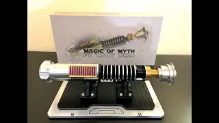 Unboxing the Luke Skywalker lightsaber from the deleted cave scene
