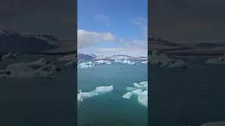 Breath-taking icebergs in the middle of a lagoon