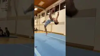 CRAZY BACKFLIPS ON ONE LEG 😱 #flip #tricking #parkour #gymnastics #acrobatics