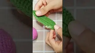 Haz tus hojitas de tulip&aacute;n a crochet sin alambre 🤩🌿💐 #crochet #tejido #flores #hojas #tulipan #f&aacute;cil