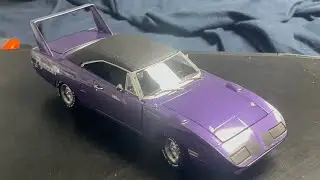 Review of the Crown Premiums 1:24 1970 Plymouth Superbird (FANTASTIC)