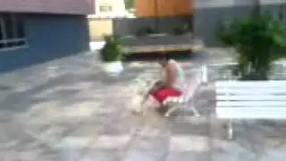 Eu olhando o problema de ansiedade do c&atilde;o Goran.